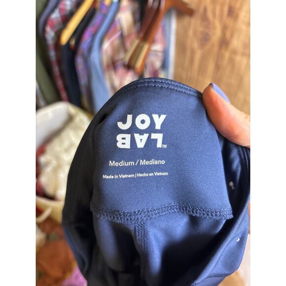 Joy Lab Cropped Red Poppy Flower and Blue Leggings Size M New - Picture 5 of 7